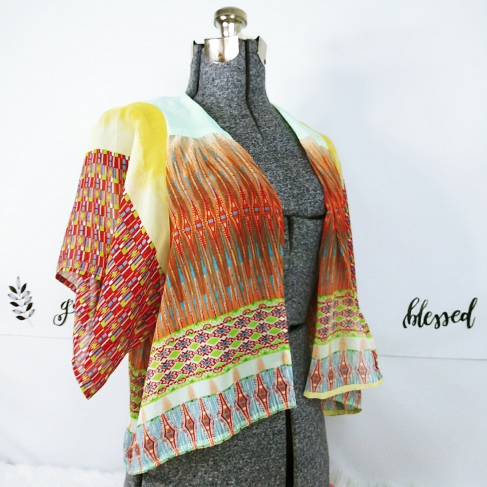 Zoe & Rose short cardigan size M